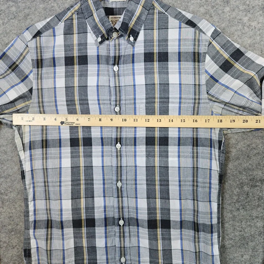 J Crew Men's Gray Plaid Button Down‎ Shirt Size XS 100% Cotton Preppy STAINING